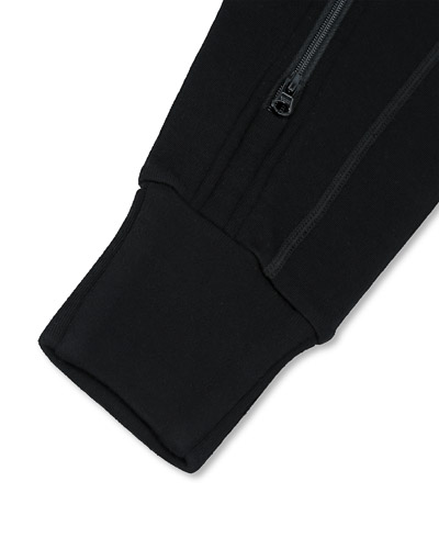 Black coverall of Merino wool, foldable leg.